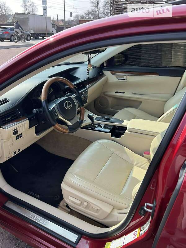 2013 lexus es 300h