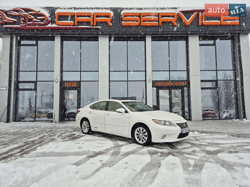 2013 lexus es 300h