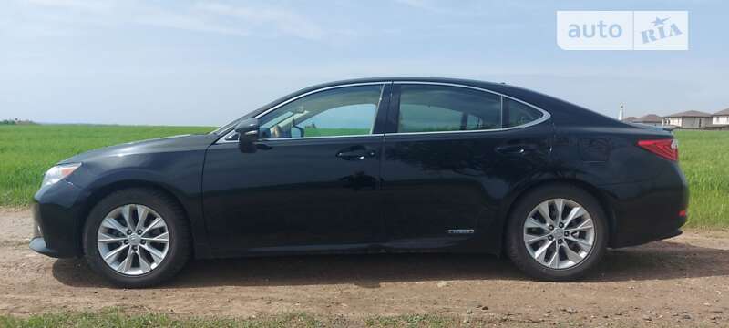 2013 lexus es 300h