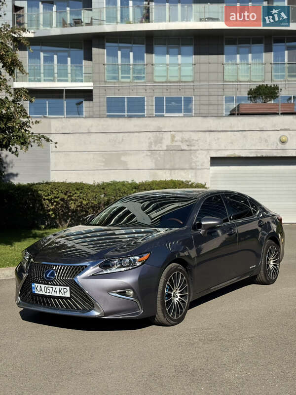 2014 lexus es 300h