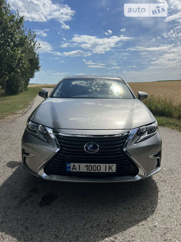 2015 lexus es 300h