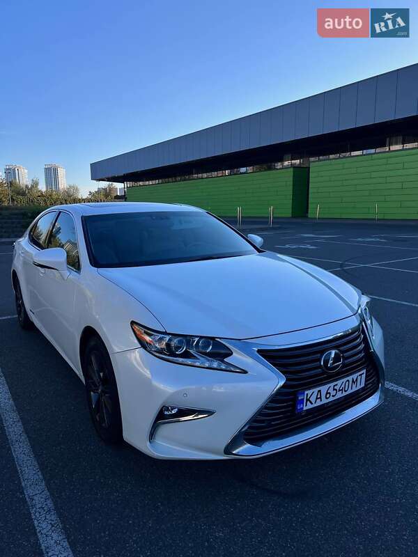 2012 lexus es 300h