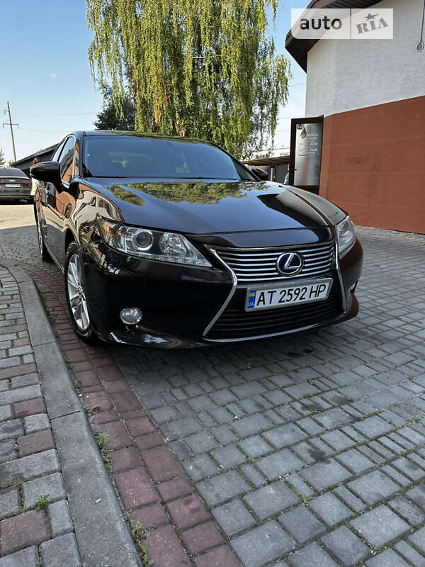 2013 lexus es 300h