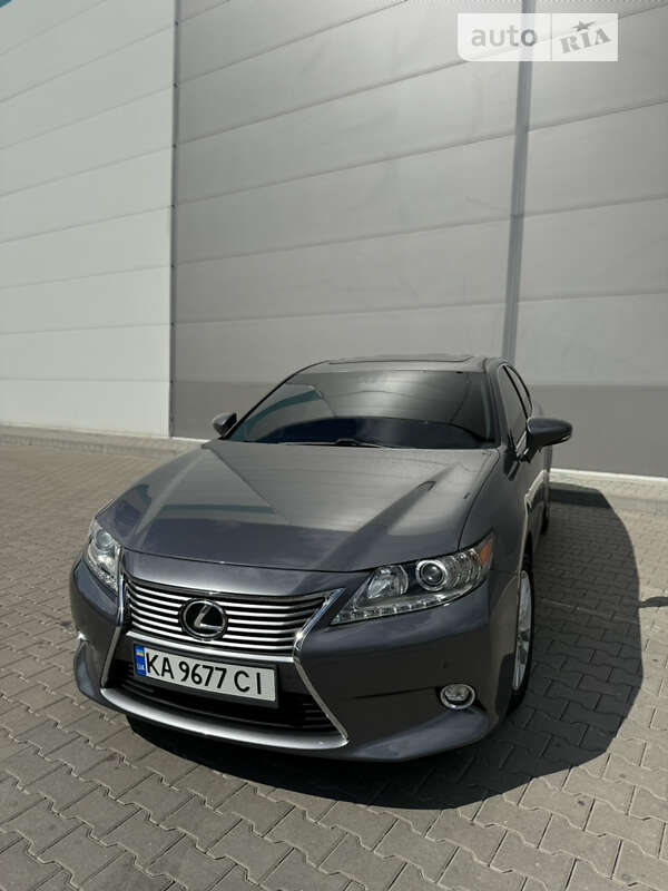 2014 lexus es 300h