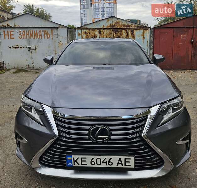 2016 lexus es 300h