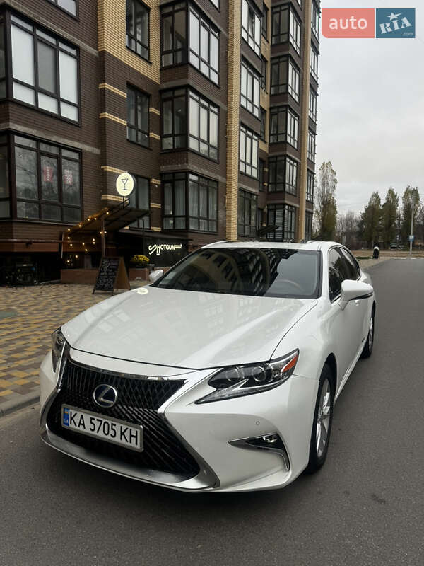 2013 lexus es 300h