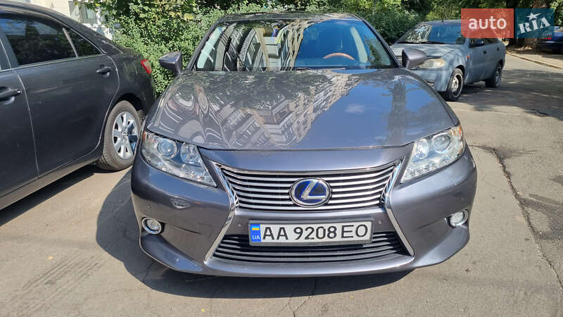 2012 lexus es 300h