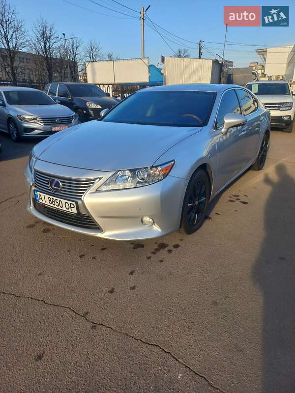 2013 lexus es 300h