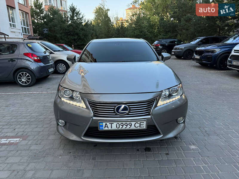 2015 lexus es 300h