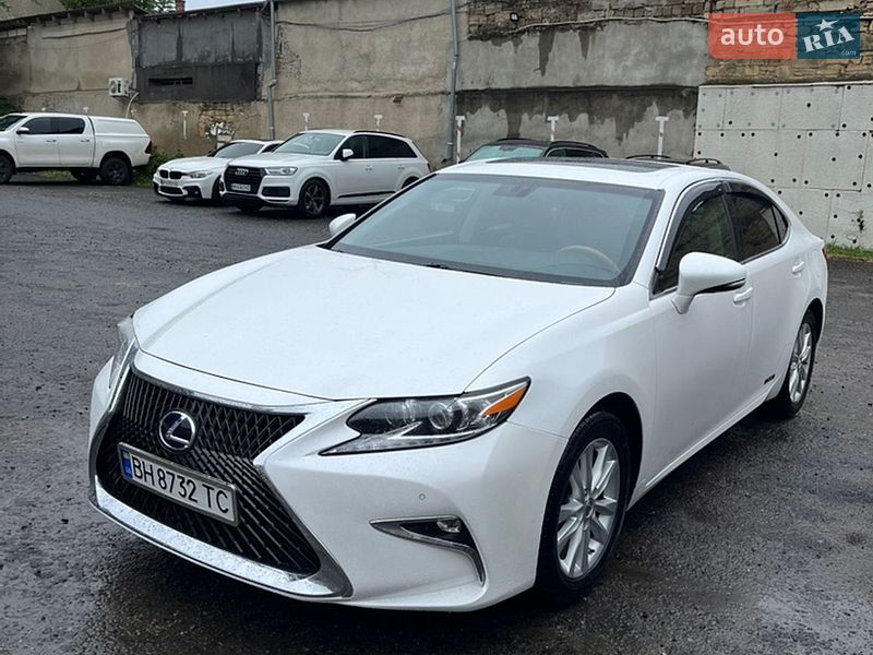 2014 lexus es 300h
