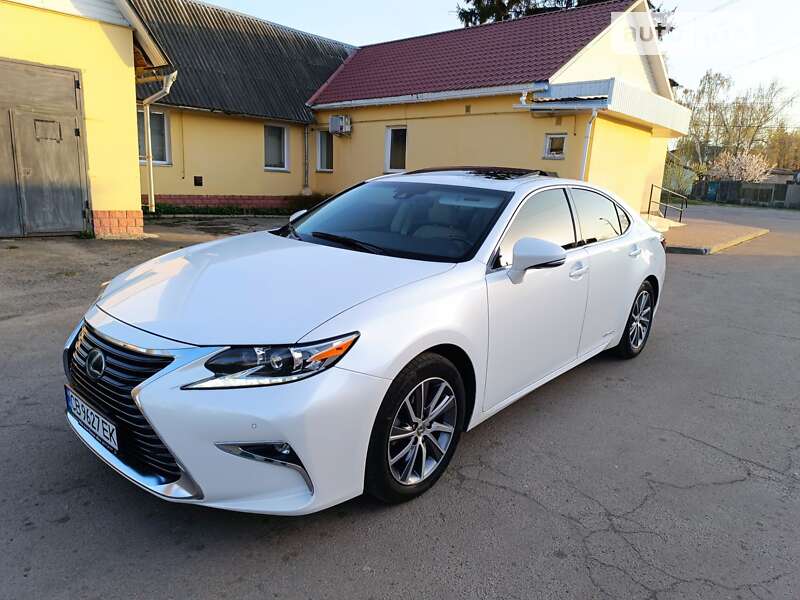 2016 lexus es 300h