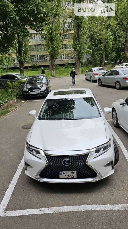 2015 lexus es-300h