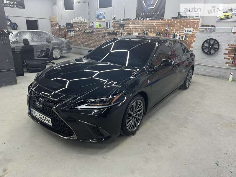 2021 lexus es-350