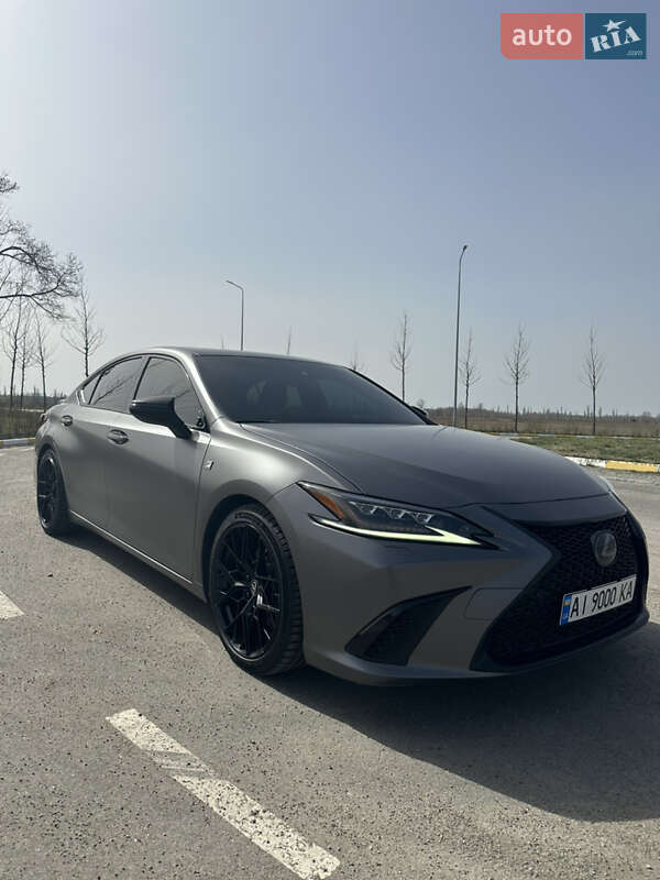 2019 lexus es