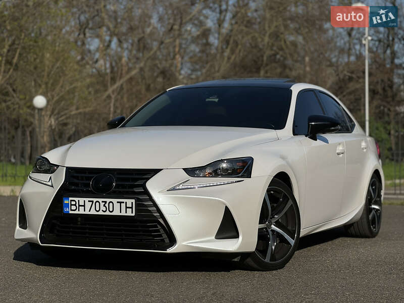 2018 lexus is 350