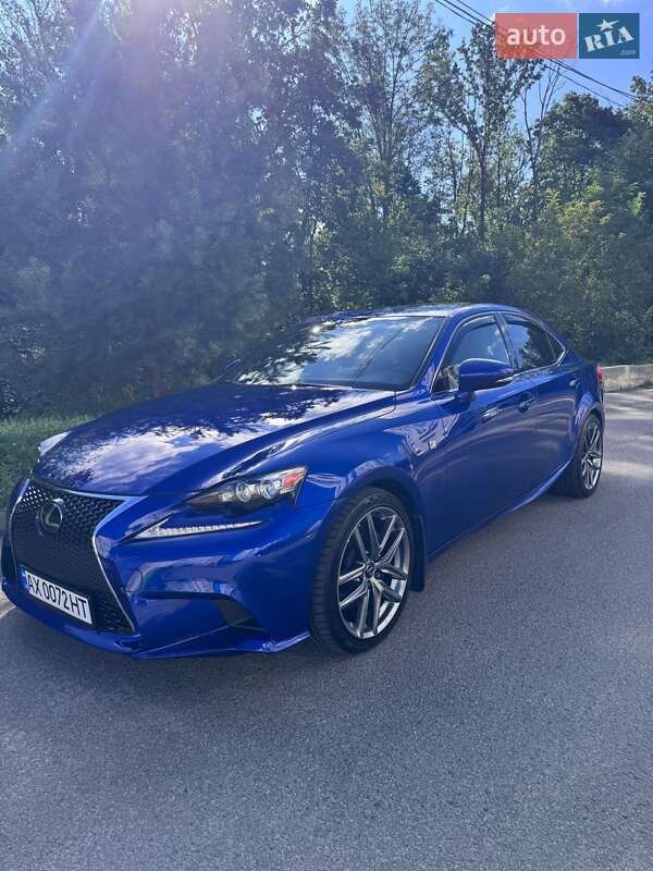 2016 lexus is 350