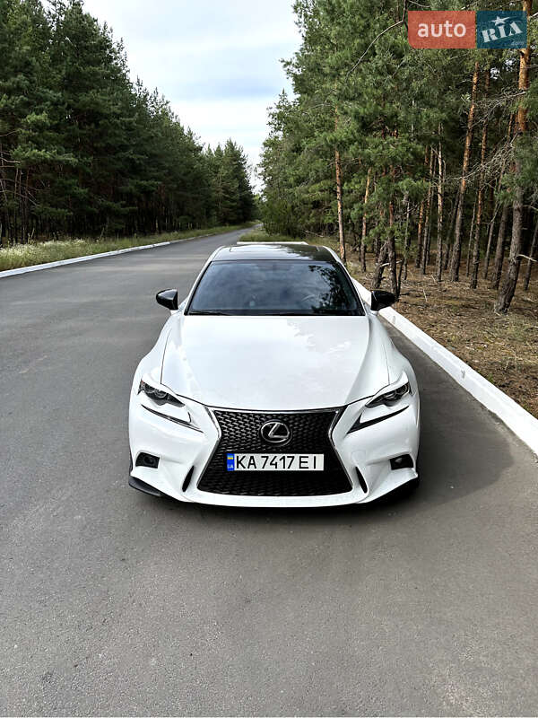 2014 lexus is