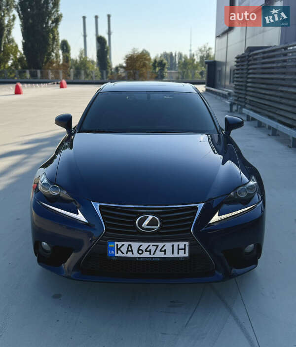 2013 lexus is 250