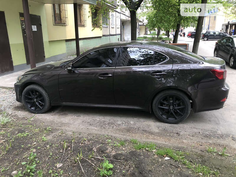 2012 lexus is