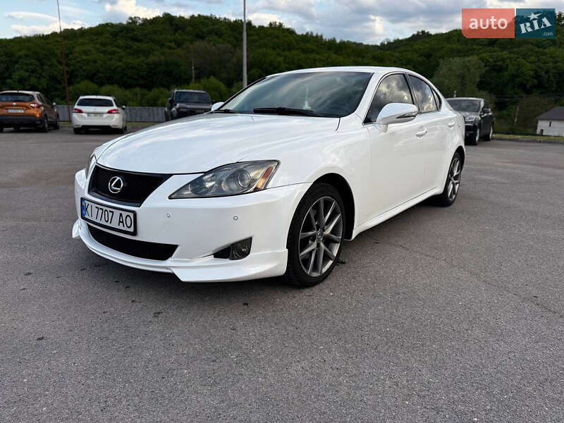 2010 lexus is 250
