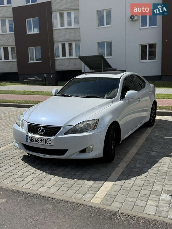2006 lexus is