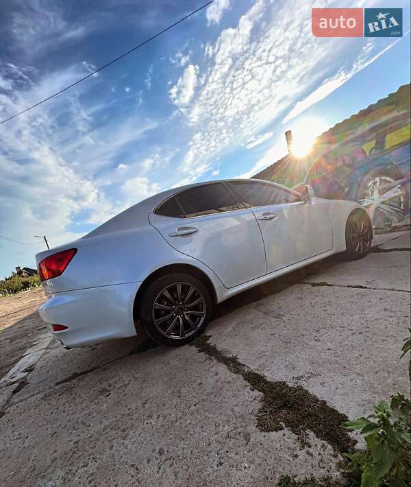 2008 lexus is