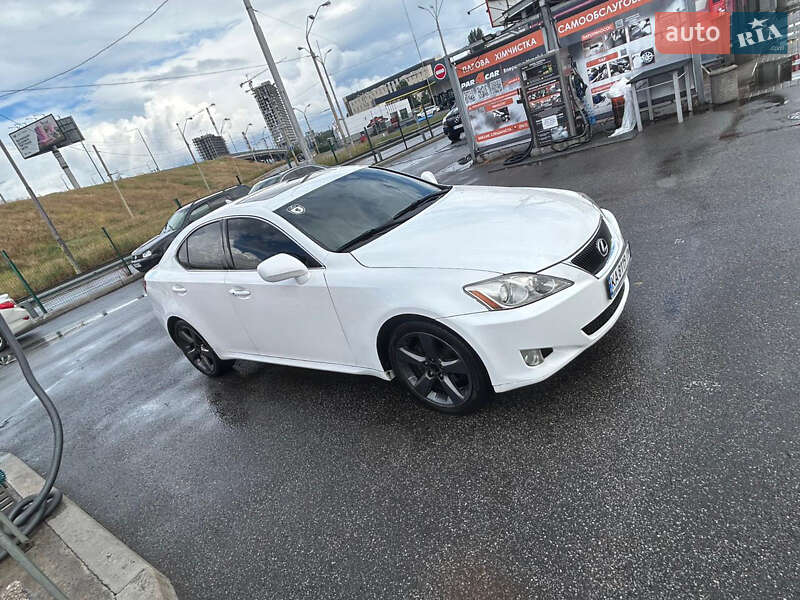 2008 lexus is 250