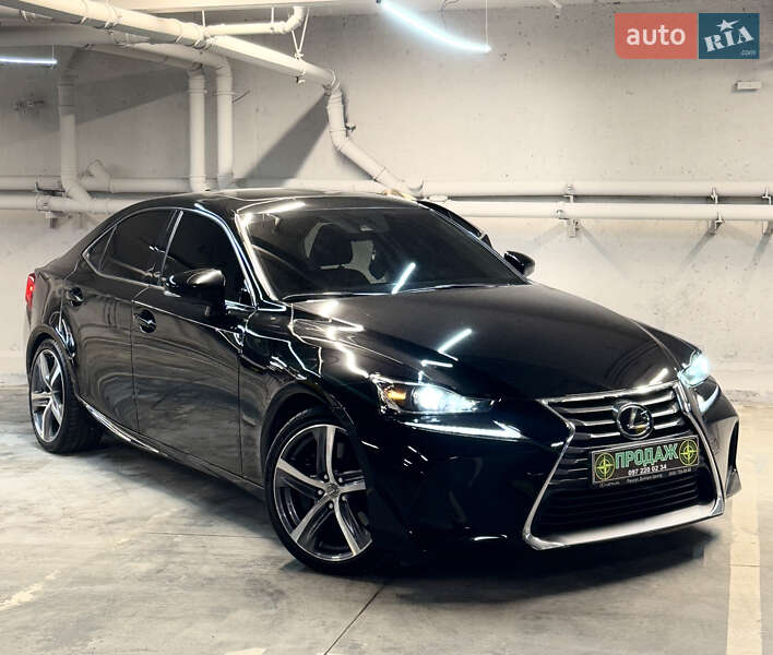 2016 lexus is 300