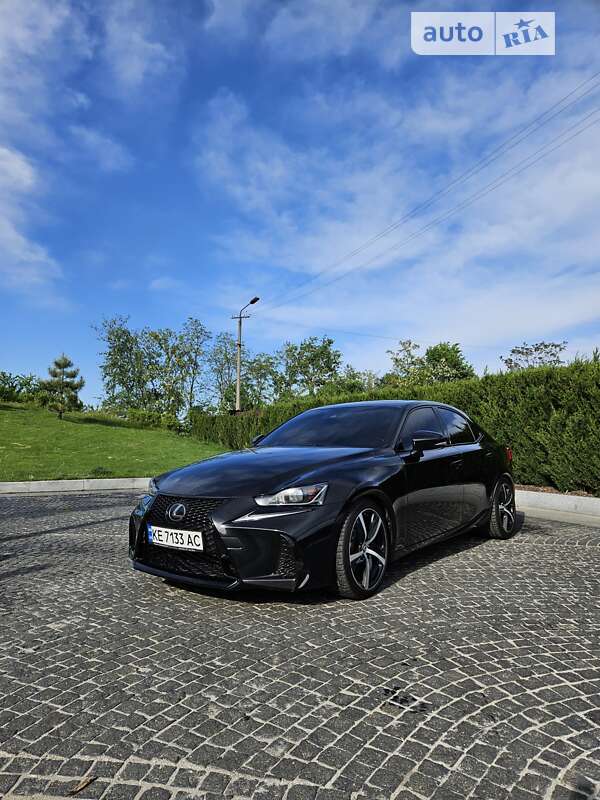 2017 lexus is 300
