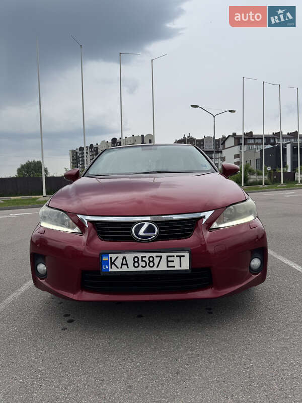 2011 lexus ct 200h