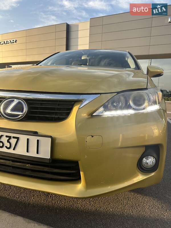 2012 LEXUS CT