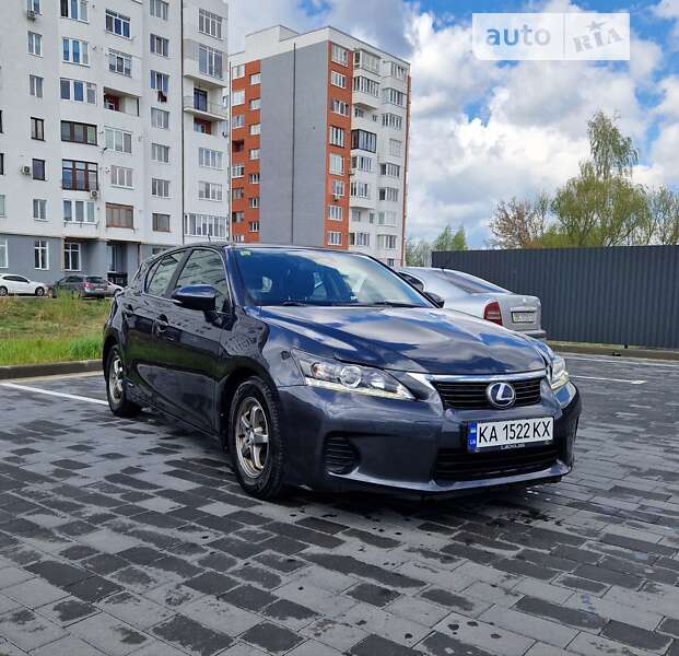 2011 lexus ct 200h