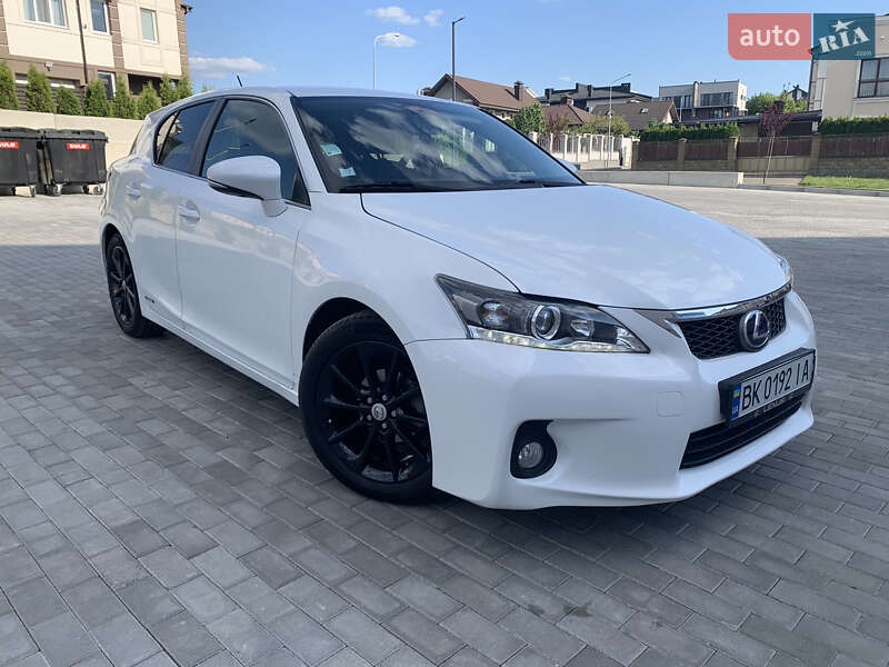 2011 lexus ct