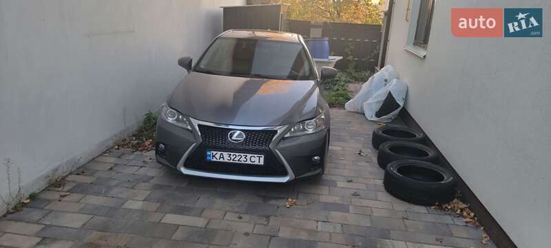 2013 lexus ct 200h