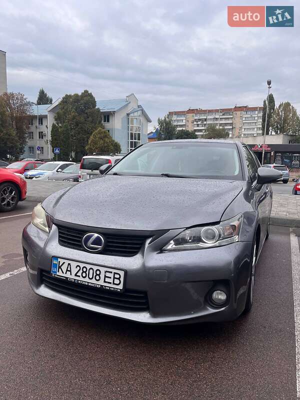 2013 lexus ct-200h