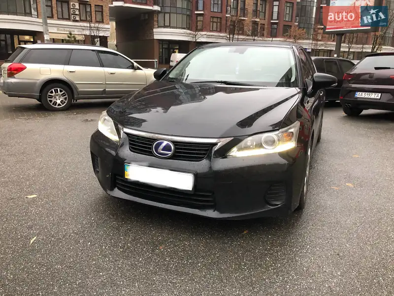 2011 lexus ct 200h