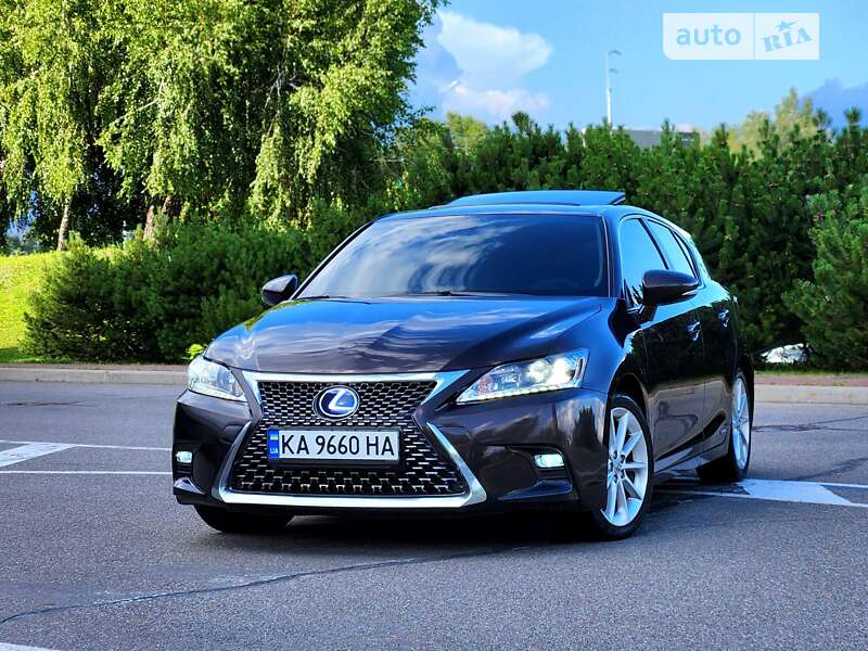 2011 lexus ct 200h