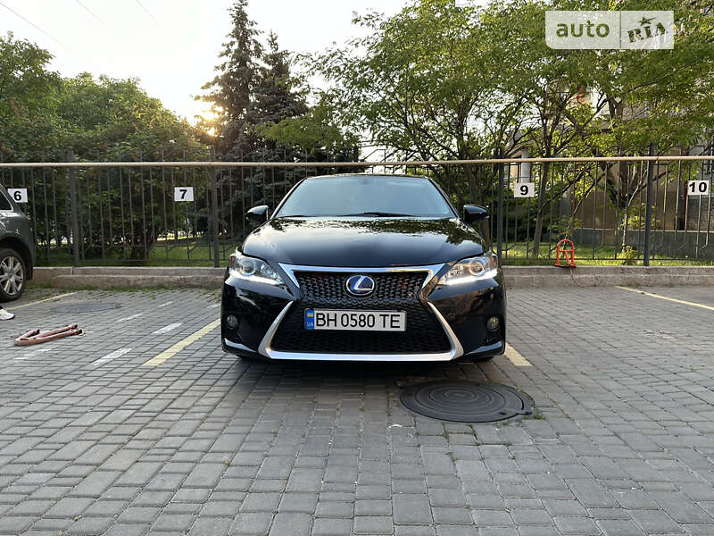 2012 lexus ct 200h