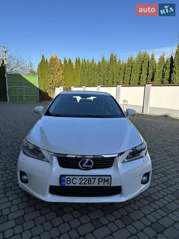 2013 lexus ct 200h