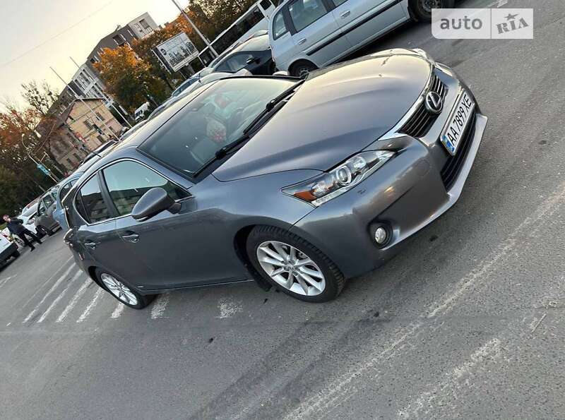 2013 lexus ct 200h