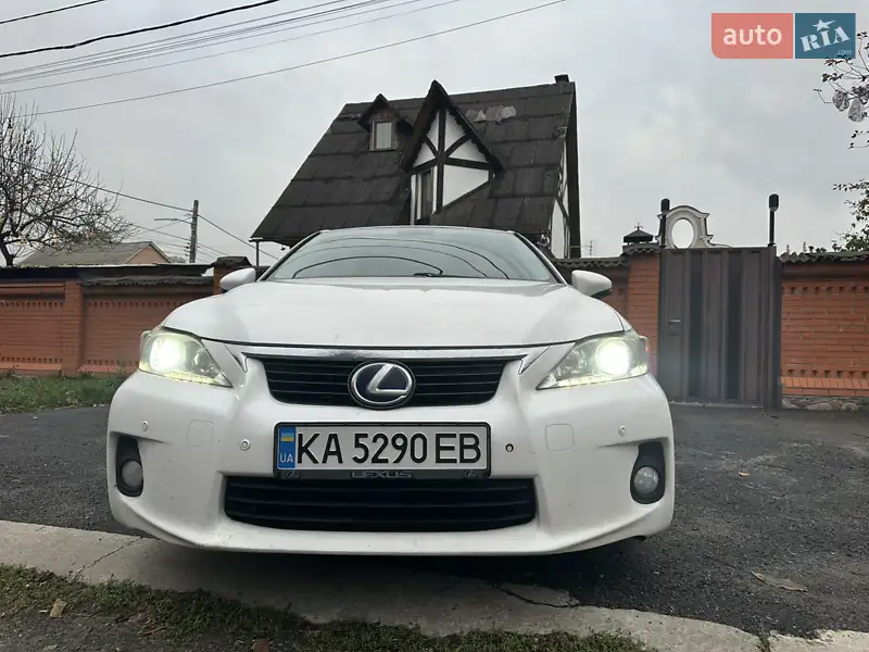 2012 lexus ct-200h