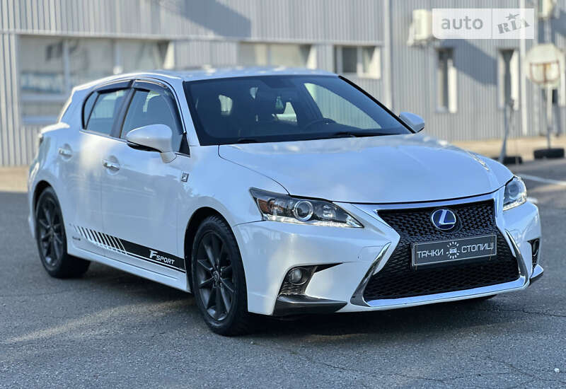 2012 lexus ct-200h