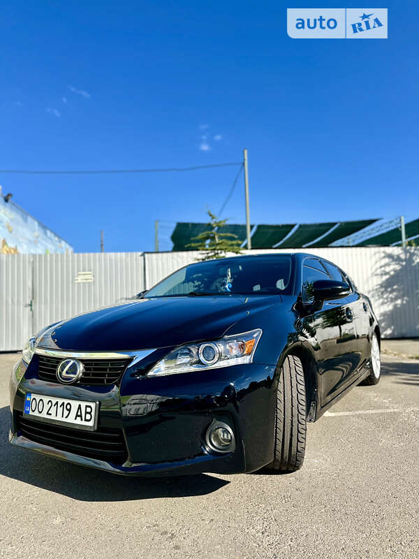 2013 lexus ct 200h