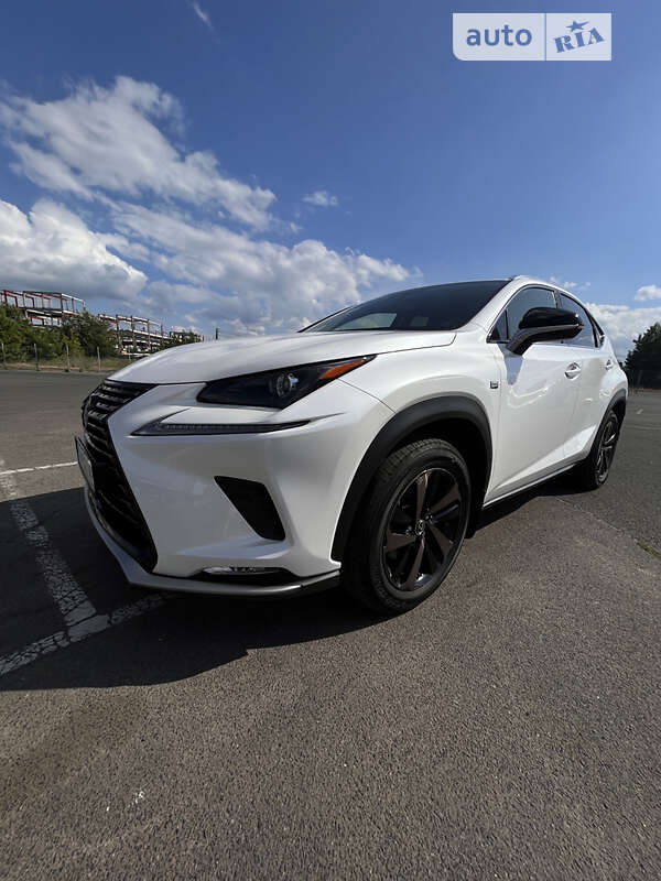 2021 lexus nx 200