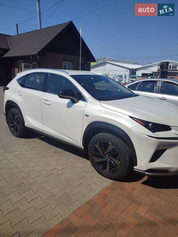 2021 lexus nx 200