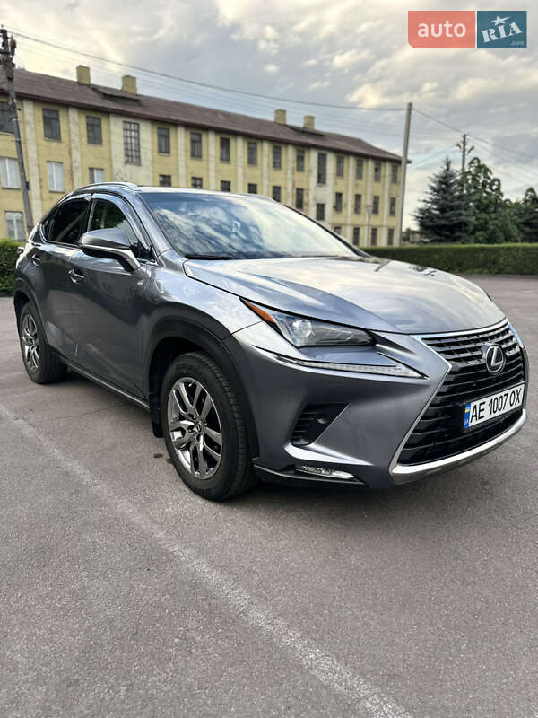 2017 lexus nx-200