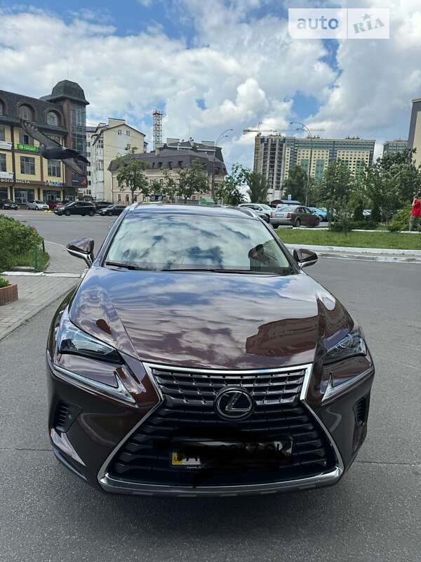 2019 lexus nx 200