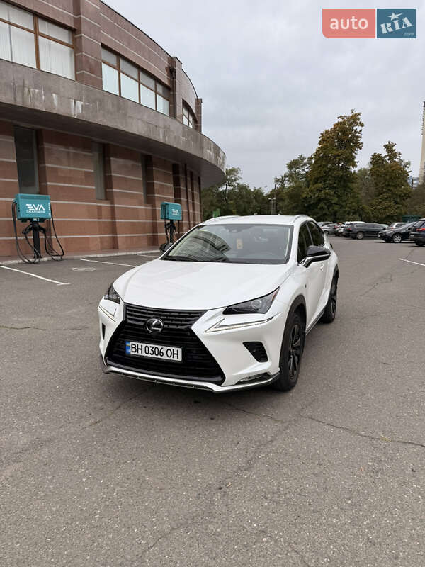 2021 lexus nx-200