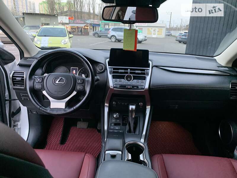 2021 lexus nx-200