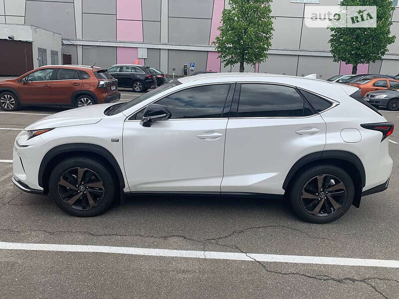 2021 lexus nx-200